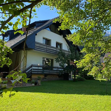 Apartment Zidana Marela - Attic With A View Kranjska Gora Exteriör bild