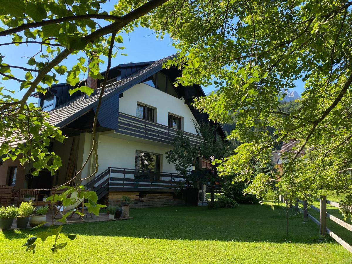 Apartment Zidana Marela - Attic With A View Kranjska Gora Exteriör bild